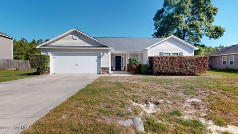 Photo of 108 Braeburn Boulevard, Richlands, NC 28574 (MLS # 100569365)