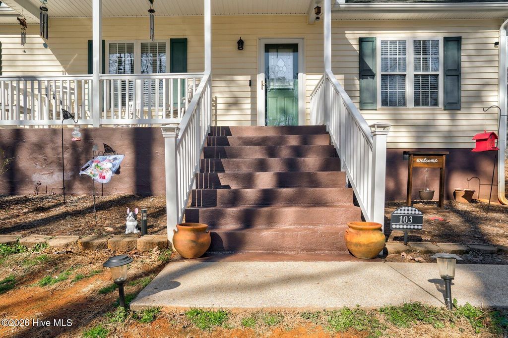 Photo of 103 Pueblo Drive, Louisburg, NC 27549 (MLS # 100550242)
