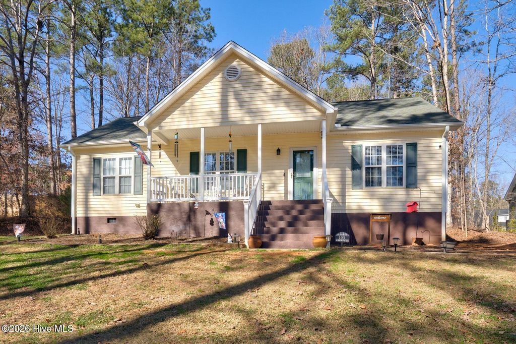 Photo of 103 Pueblo Drive, Louisburg, NC 27549 (MLS # 100550242)