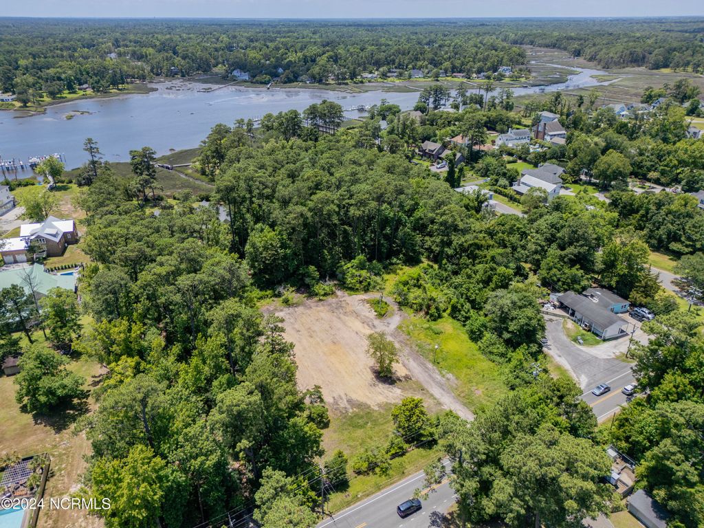 Photo of 5842 Greenville Loop Road, Wilmington, NC 28409 (MLS # 100451905)