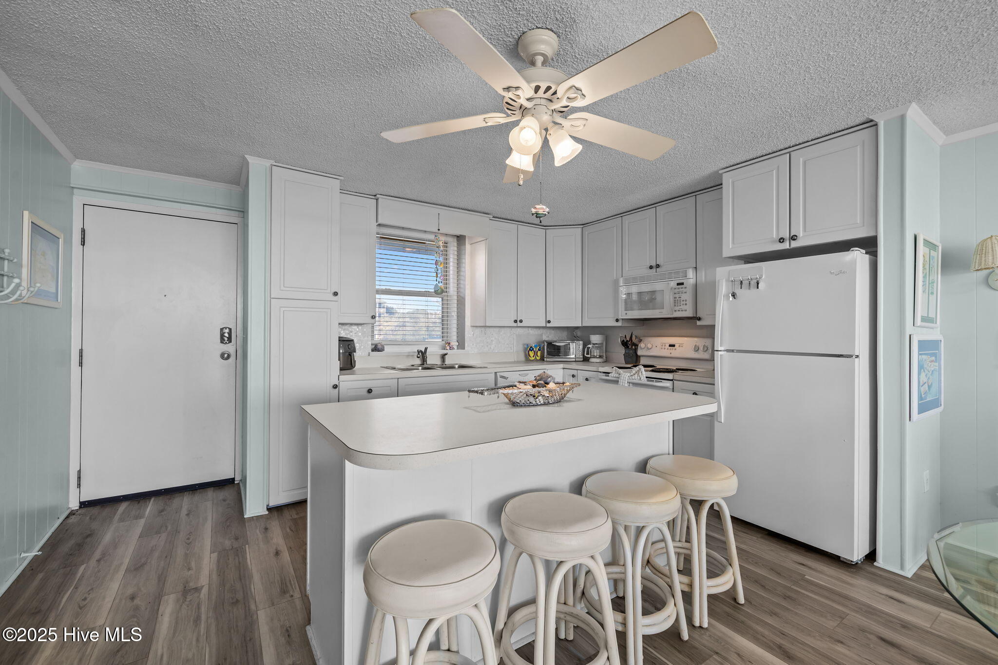 2305 W Fort Macon Road 101