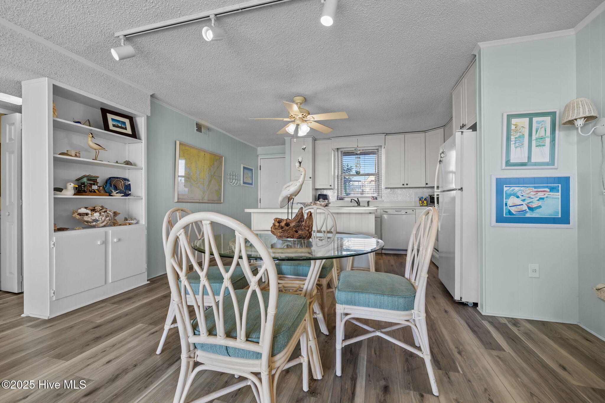 2305 W Fort Macon Road 101