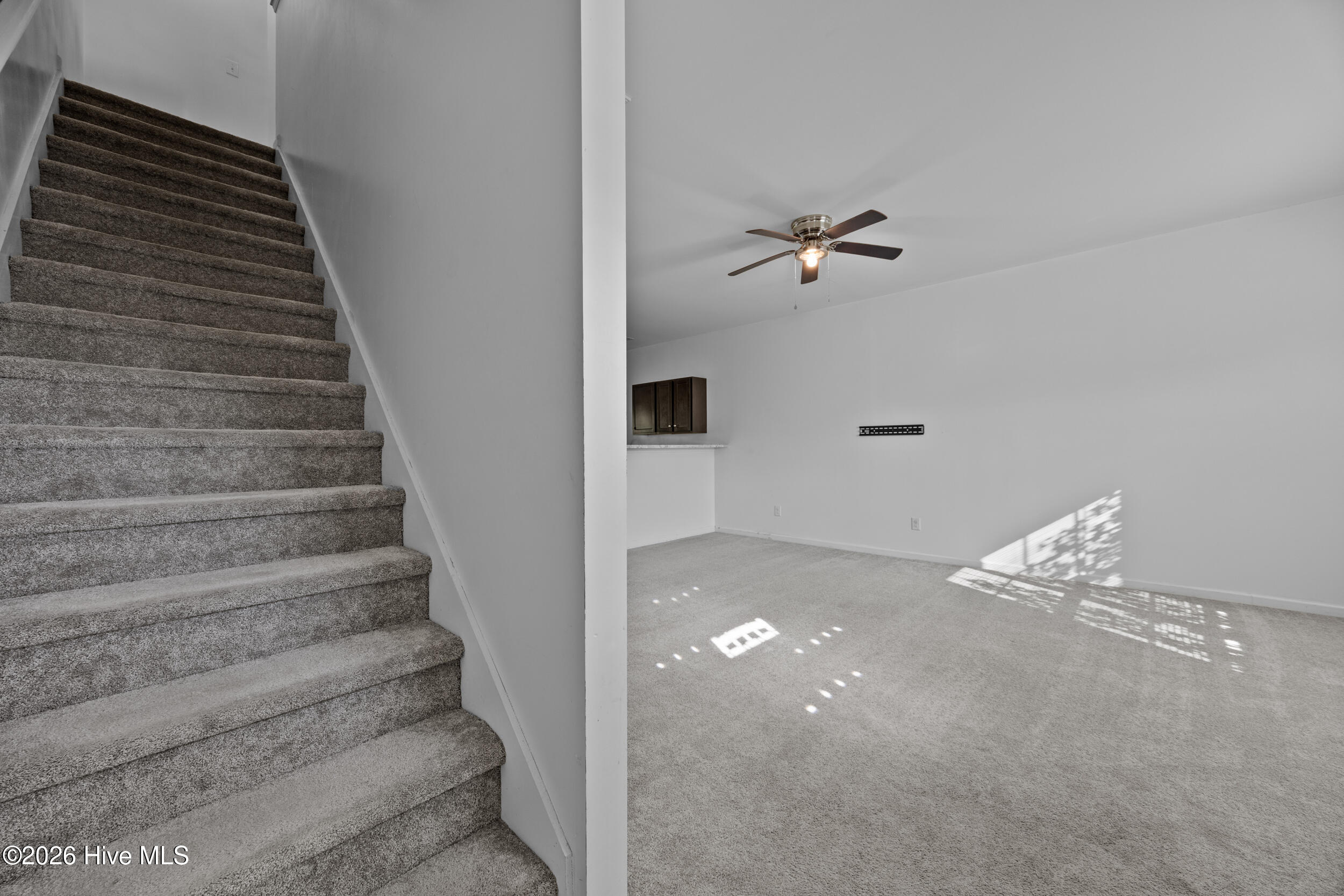 302 Kenan Loop