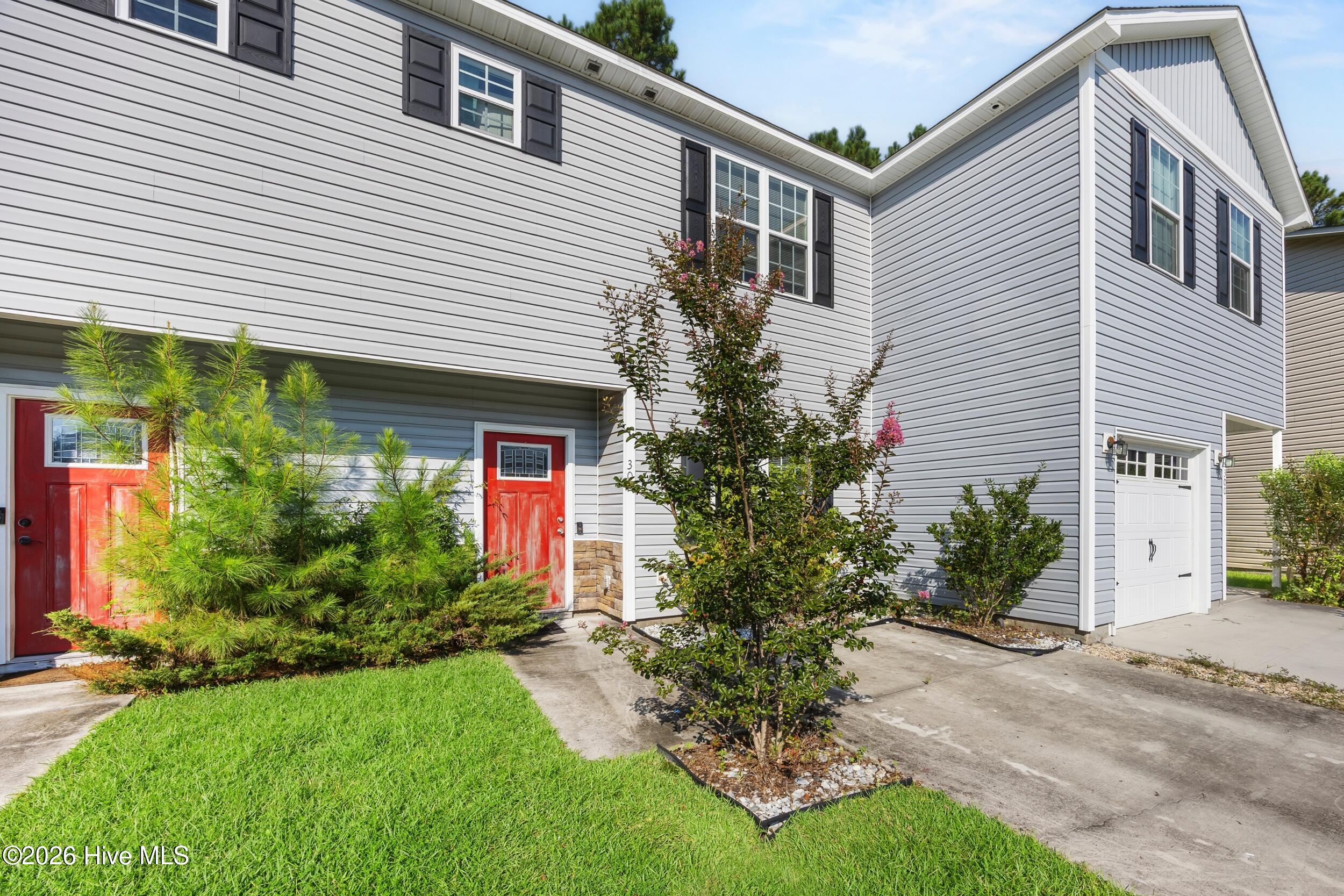 302 Kenan Loop