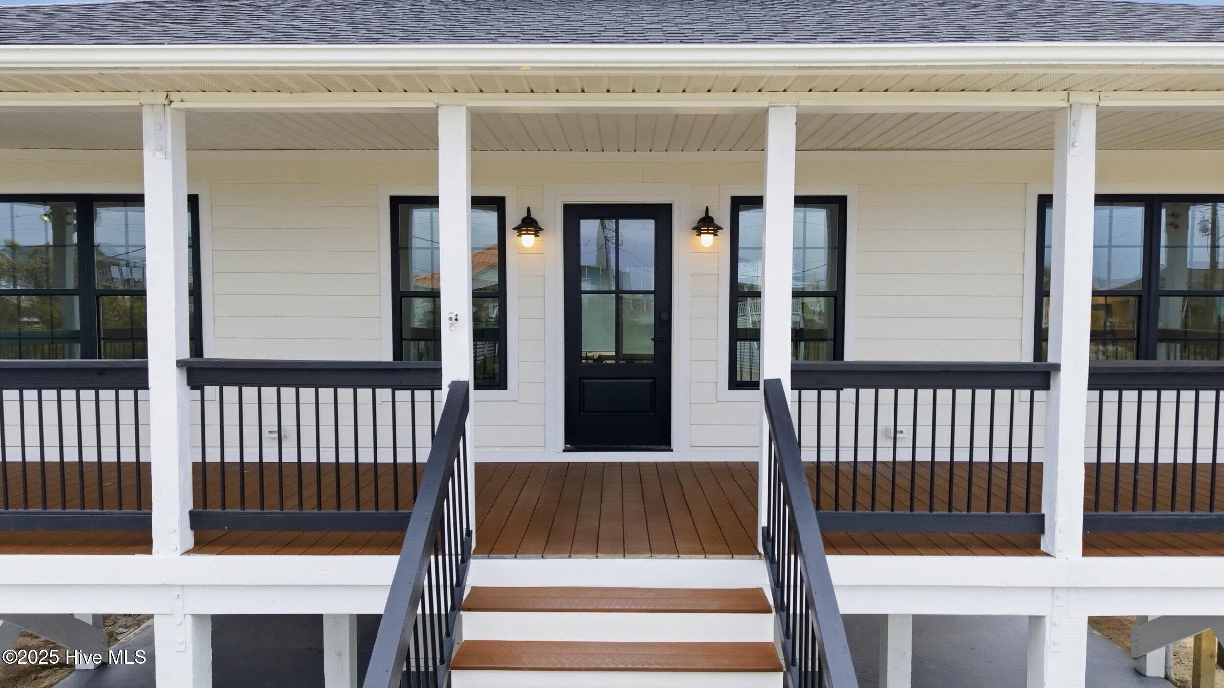 2010 N New River Drive