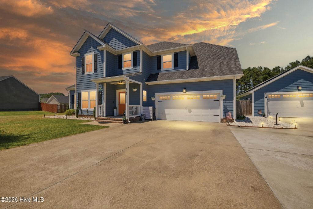 Photo of 105 Little Acorn Trail, Moyock, NC 27958 (MLS # 100575683)