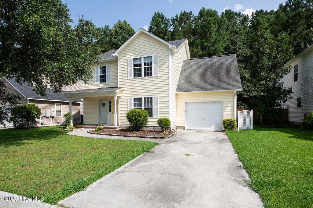 Photo of 305 Providence Drive, Jacksonville, NC 28546 (MLS # 100593447)