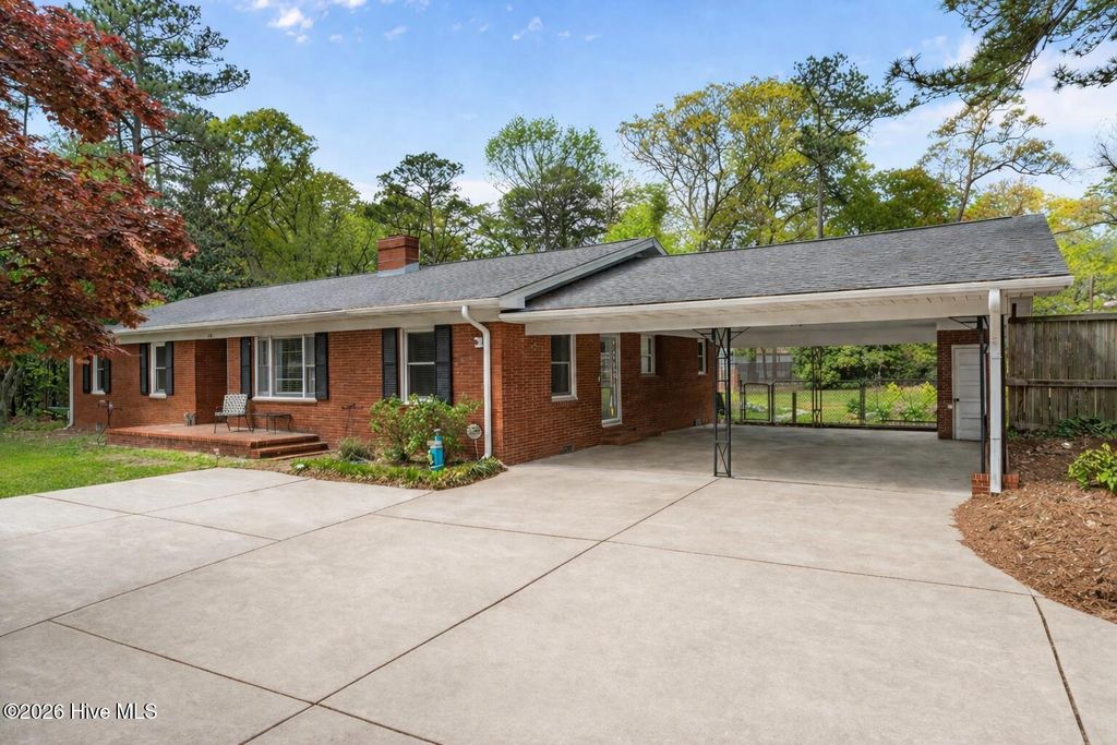 Photo of 205 S Harding Drive, Goldsboro, NC 27534 (MLS # 100565161)