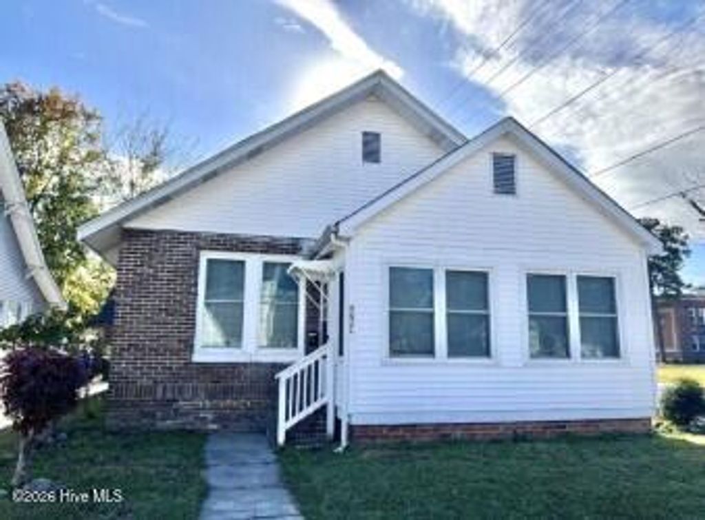 Photo of 517 W North Street W, Ahoskie, NC 27910 (MLS # 100558622)