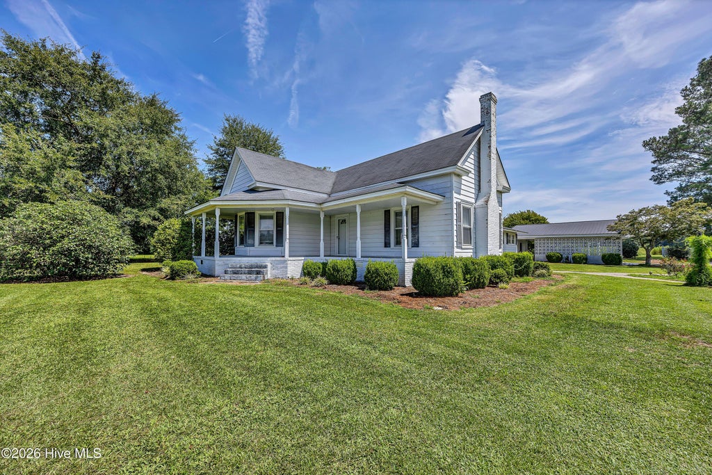 Photo of 4027 S Nc Hwy 11 Hwy, Wallace, NC 28466 (MLS # 100611459)