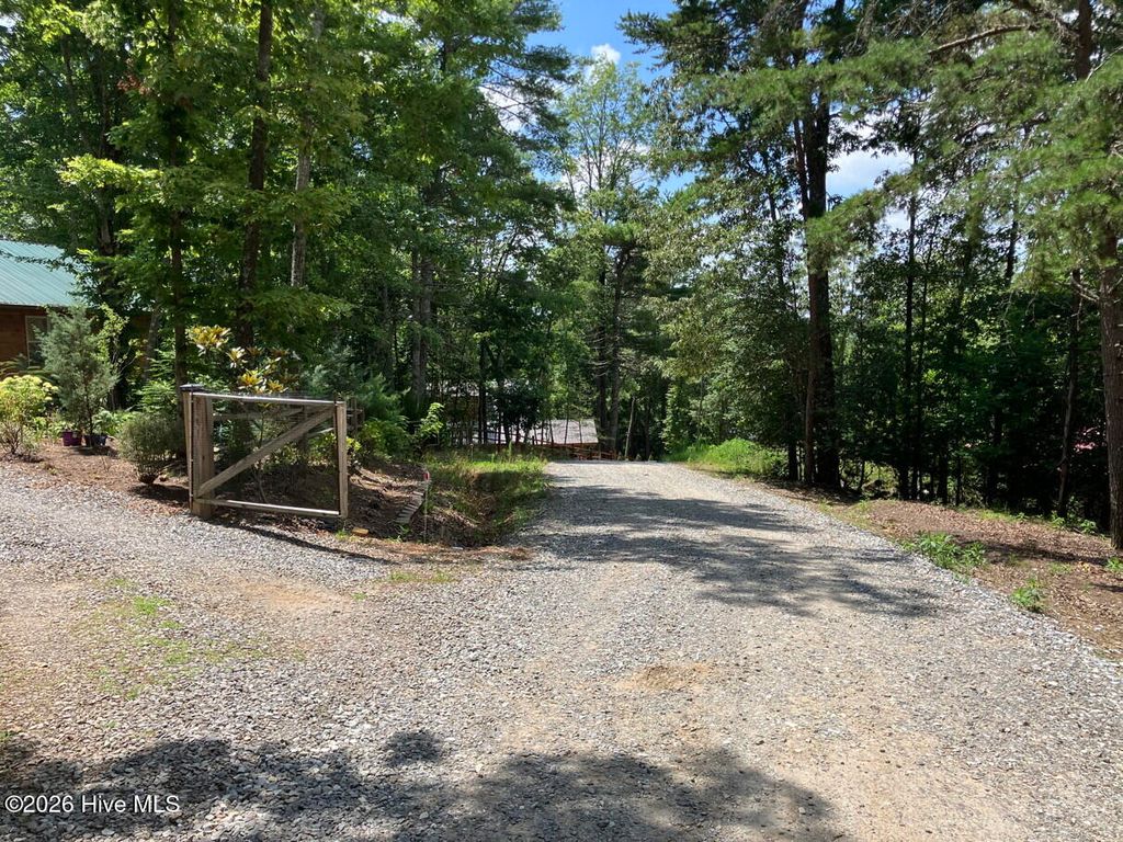 Photo of 195 Woodcrest Drive, Murphy, NC 28906 (MLS # 100587395)