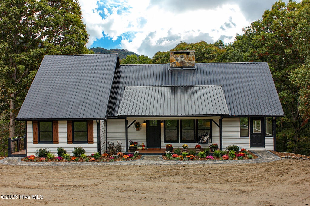 Photo of 121 Wolfcreek Road, Murphy, NC 28906 (MLS # 100611142)