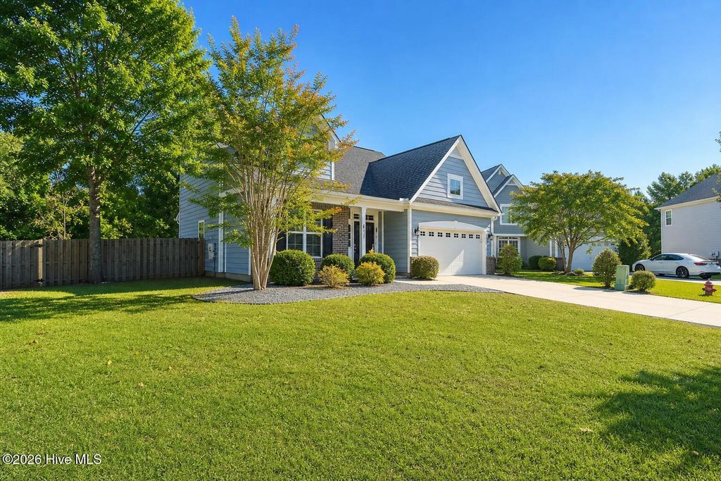 Photo of 417 Harlequin Court, Sneads Ferry, NC 28460 (MLS # 100568305)
