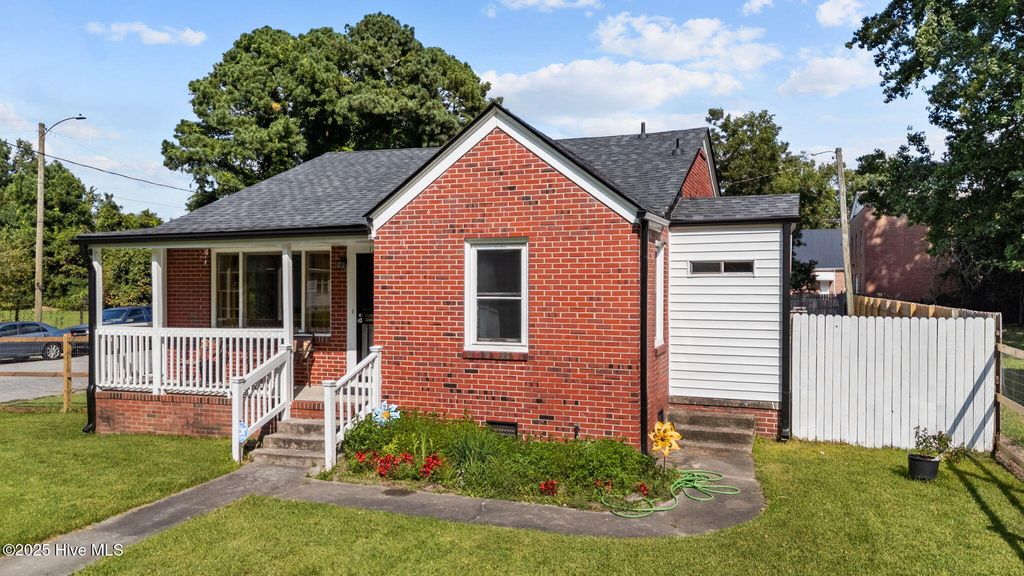 Photo of 1201 Cypress Street, Rocky Mount, NC 27801 (MLS # 100527523)