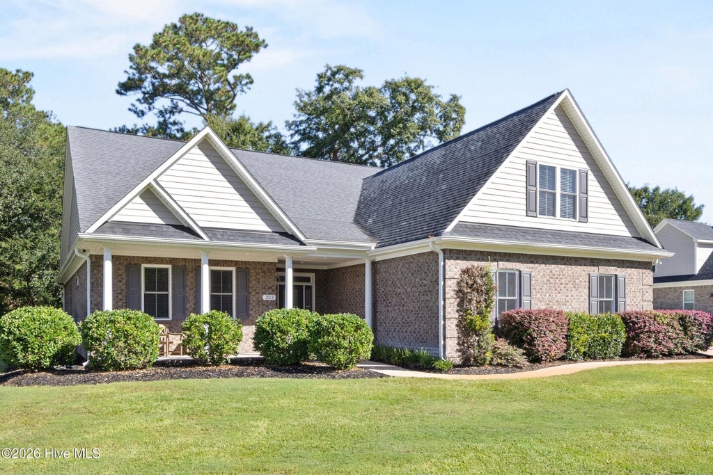 Photo of 323 Crown Pointe Drive, Hampstead, NC 28443 (MLS # 100608783)