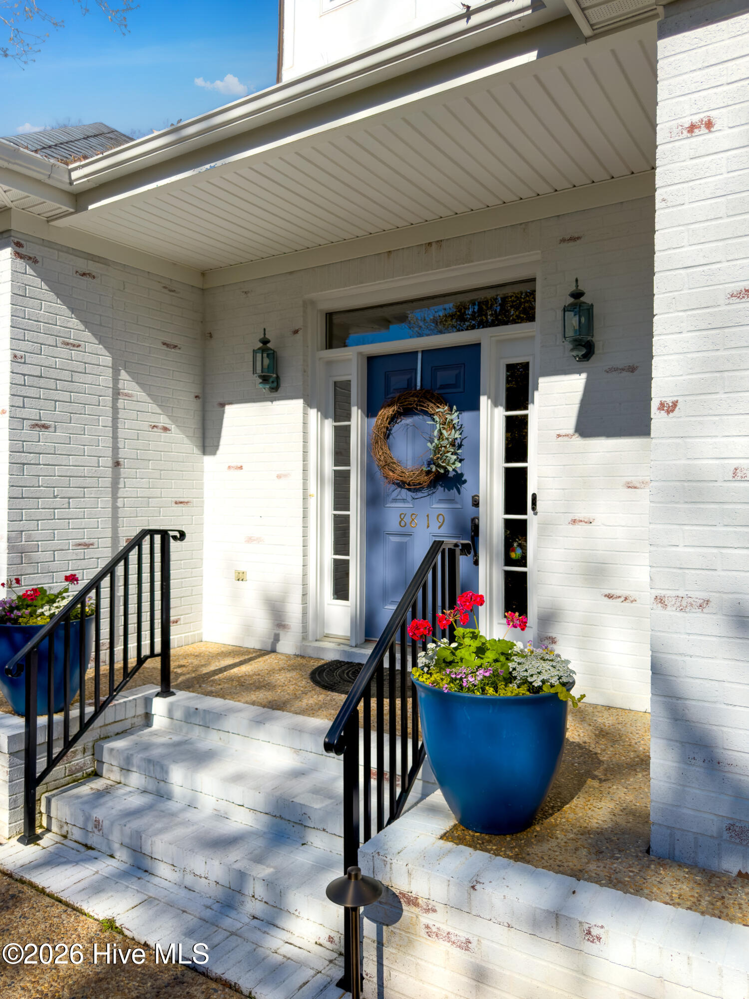 8819 Sawmill Creek Lane