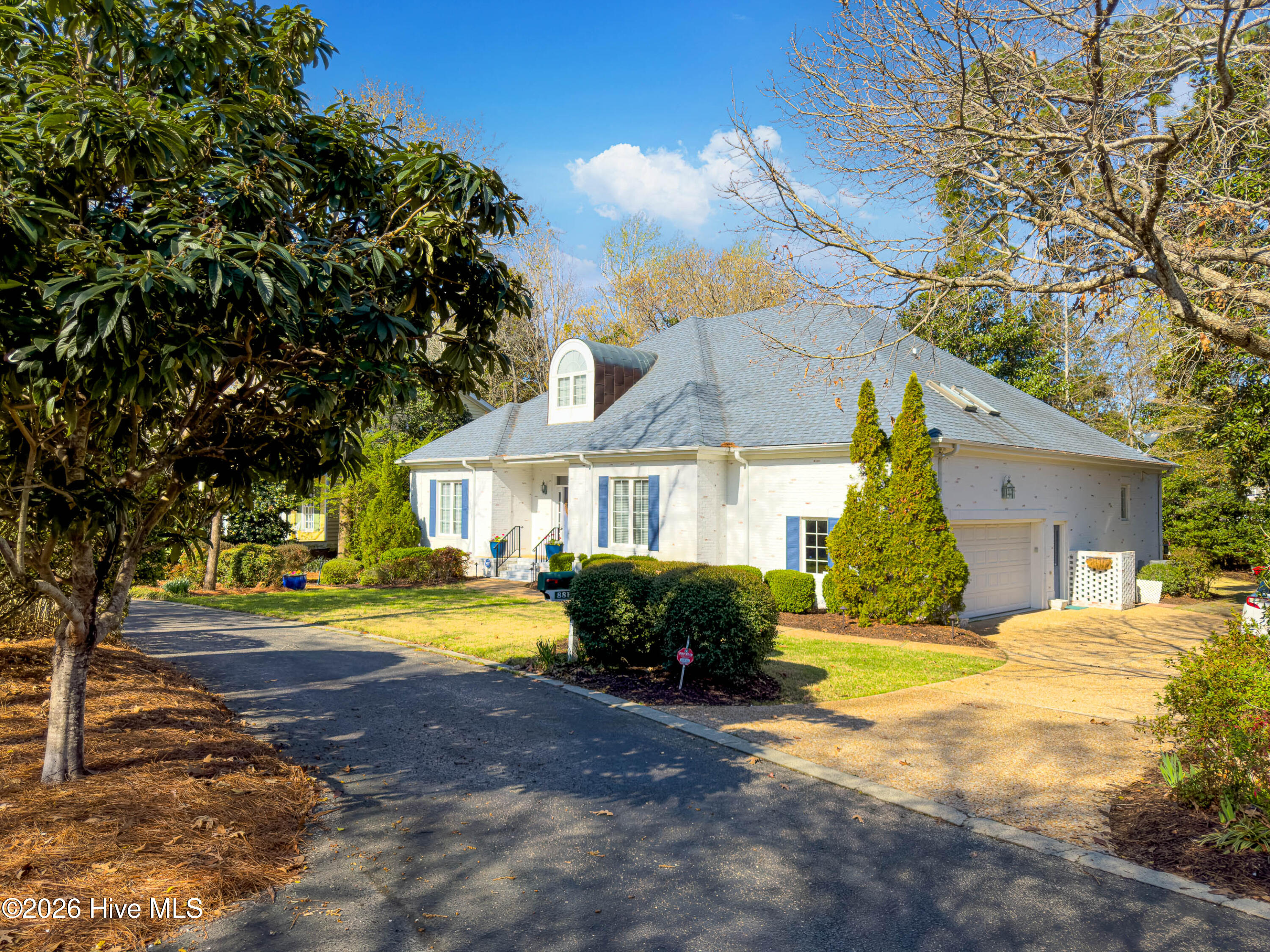 8819 Sawmill Creek Lane