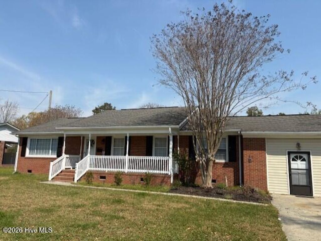 Photo of 2406 N Hills Drive, New Bern, NC 28562 (MLS # 100562087)
