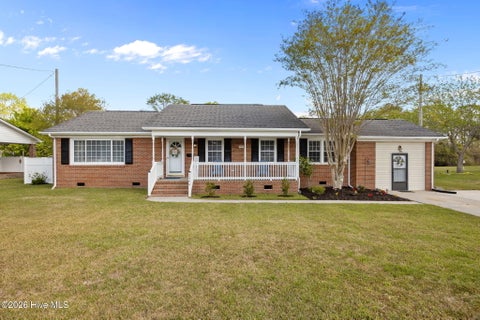 Homes For Sale - 2406 N Hills Drive<br/> Craven County, New Bern, NC 28562