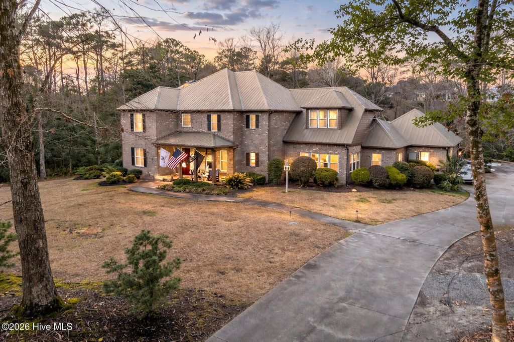 Photo of 217 Steep Hill Drive, Swansboro, NC 28584 (MLS # 100556327)