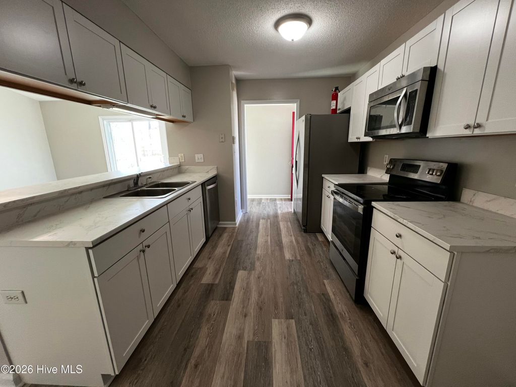 Photo of 144 Charlton Road, Hubert, NC 28539 (MLS # 100561380)