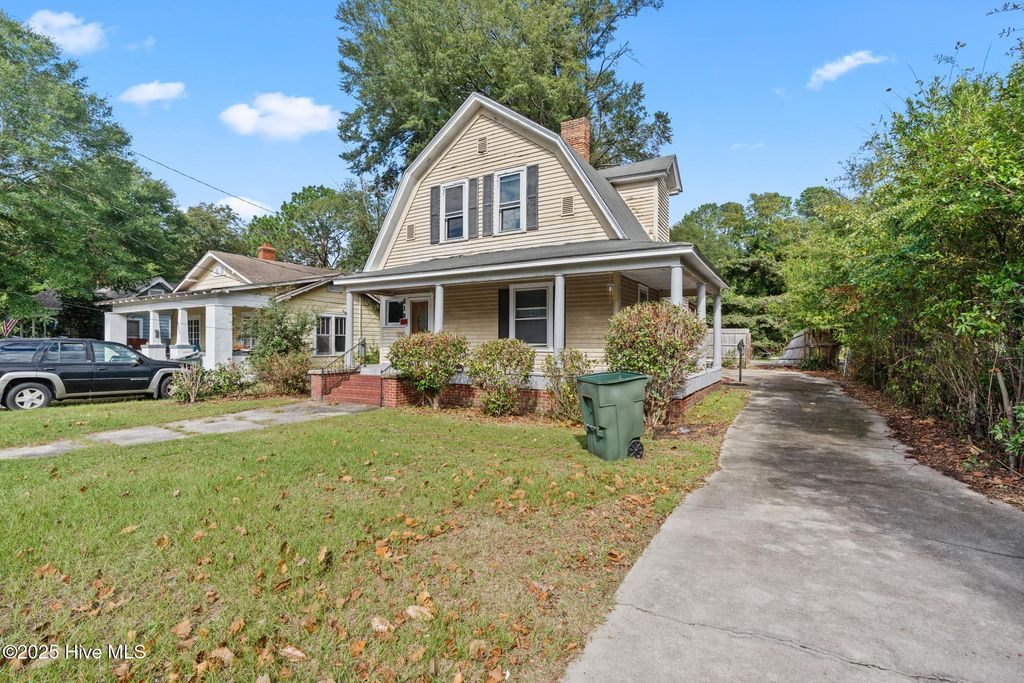 Photo of 318 Spring Street, Hamlet, NC 28345 (MLS # 100536712)