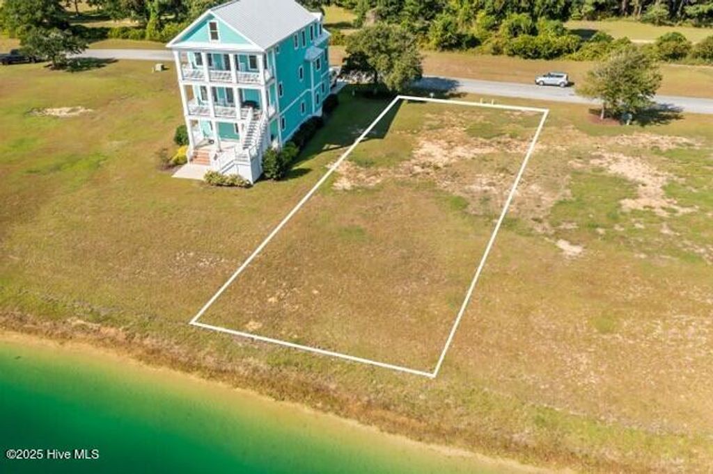 Photo of 335 Kensington Place, Newport, NC 28570 (MLS # 100532202)