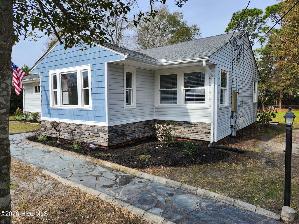 Photo of 909 Adelaide Drive, Wilmington, NC 28412 (MLS # 100556801)