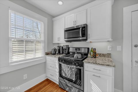 Tiny photo for 113 N 7th Street, Wilmington, NC 28401 (MLS # 100555907)