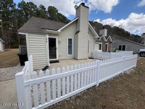 Photo of 37 Mulberry Lane, New Bern, NC 28562 (MLS # 100558911)