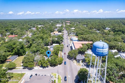 102 W Brown Street Southport NC 28461