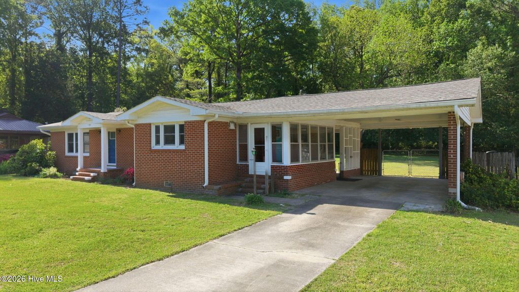 Photo of 1751 John Small Avenue, Washington, NC 27889 (MLS # 100567621)