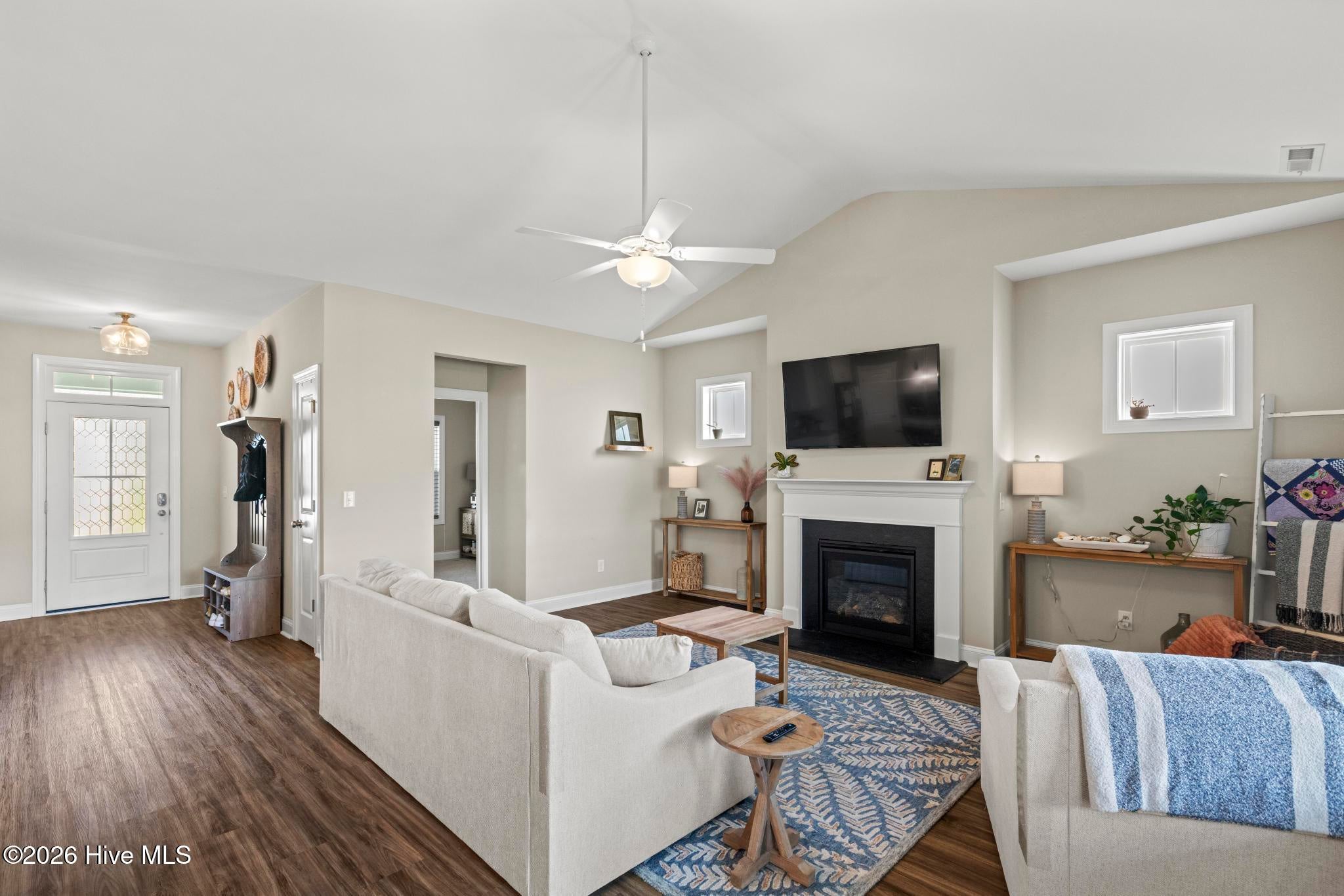 37 W Weatherbee Way