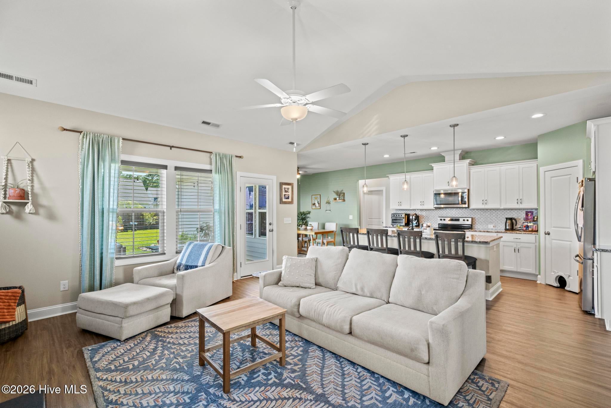 37 W Weatherbee Way