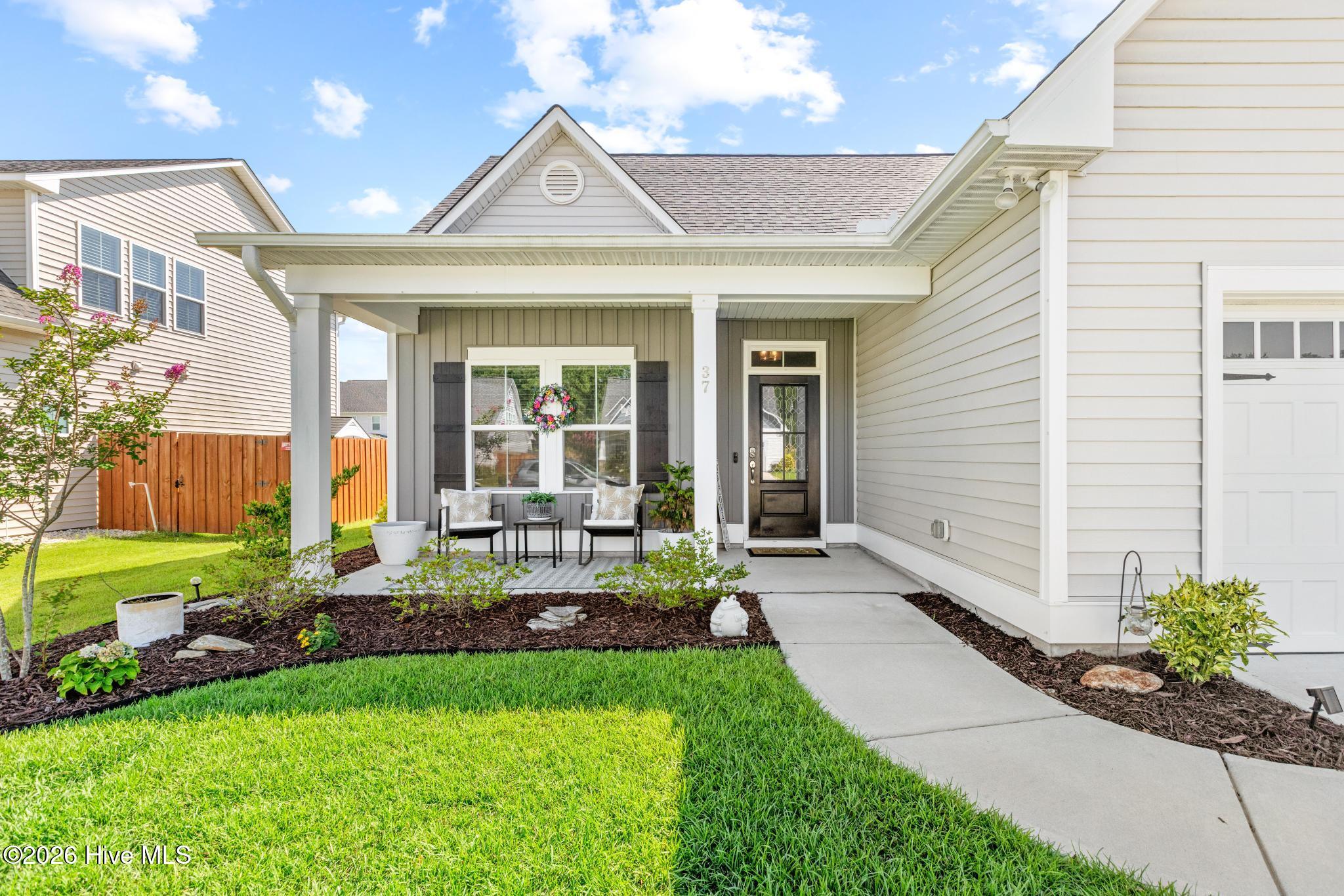 37 W Weatherbee Way
