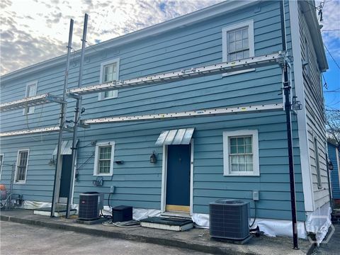 Condo For Sale - 501 E Charlton Street #H<br/> Chatham County, Savannah, GA 31401