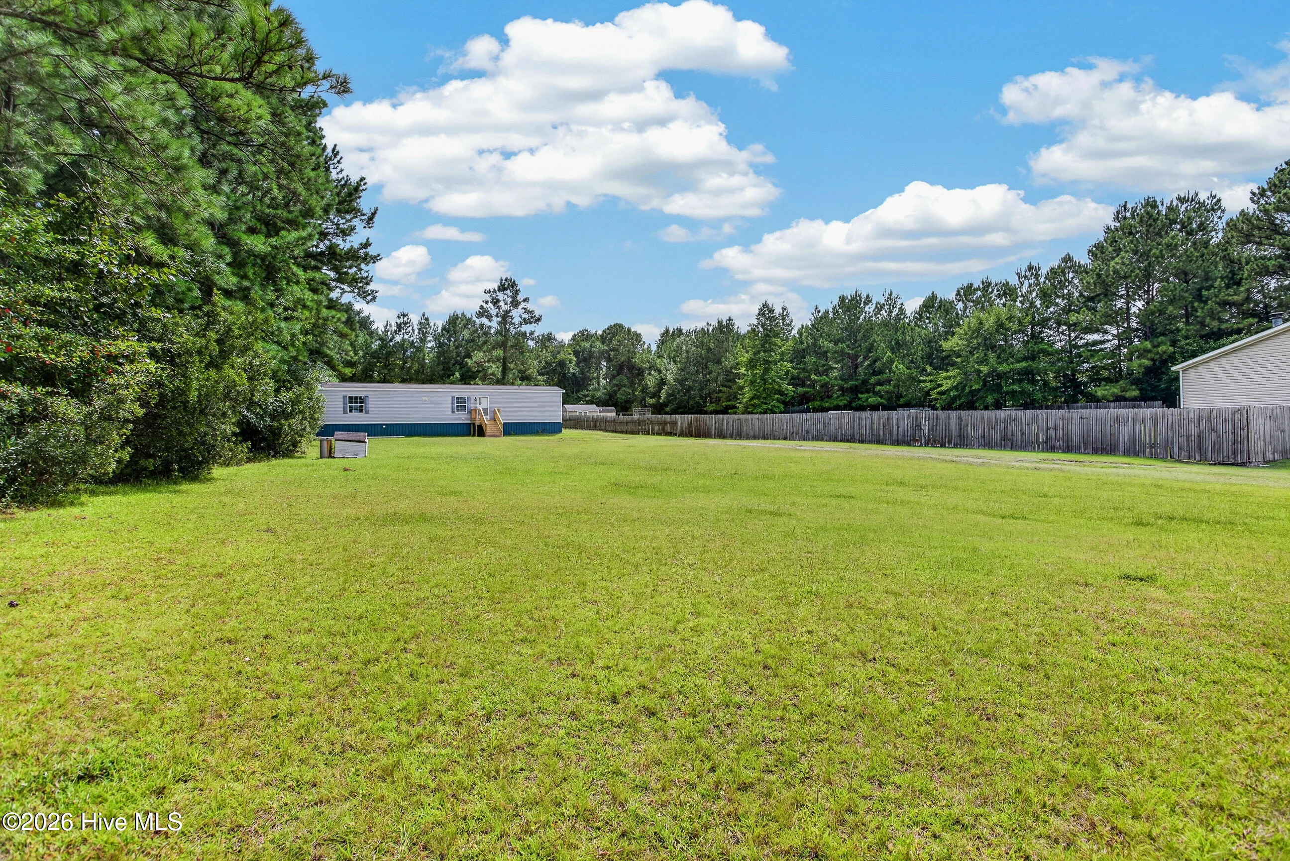 125 Woodleaf Lane