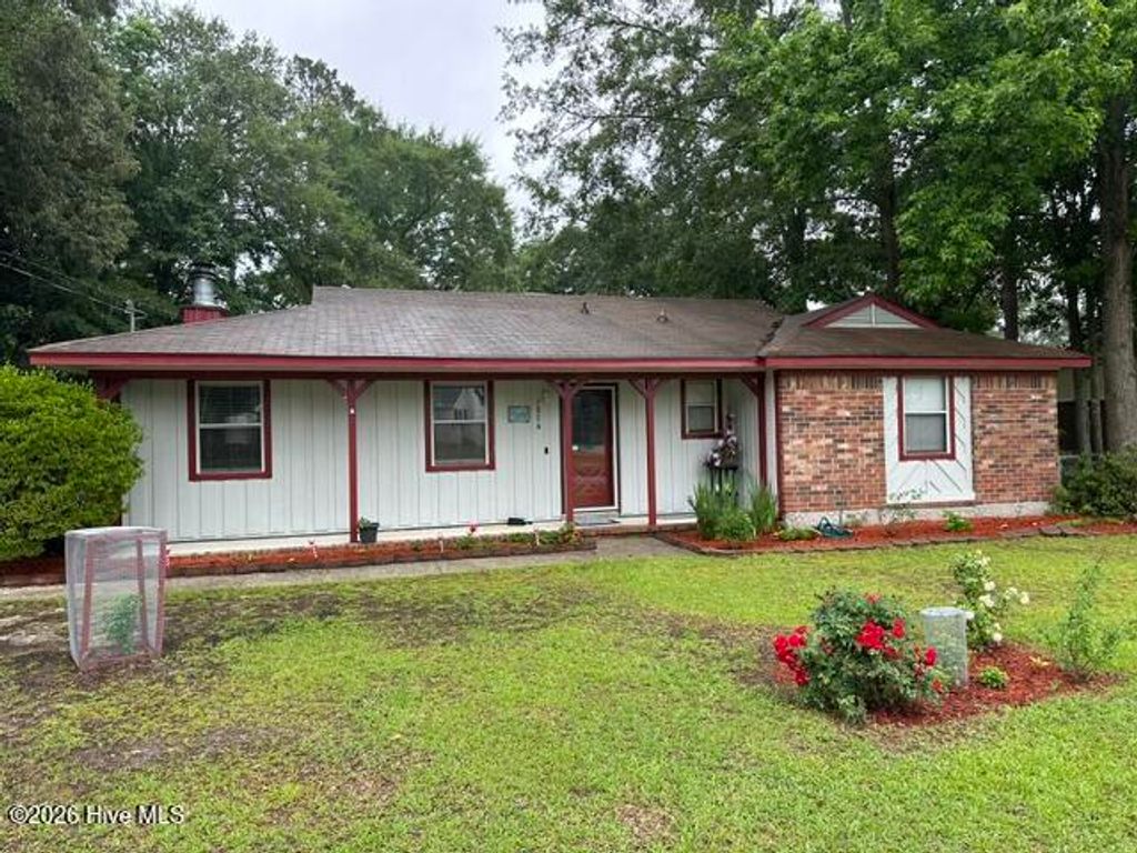 Photo of 1824 Covington Place, Augusta, GA 30906 (MLS # 100578137)