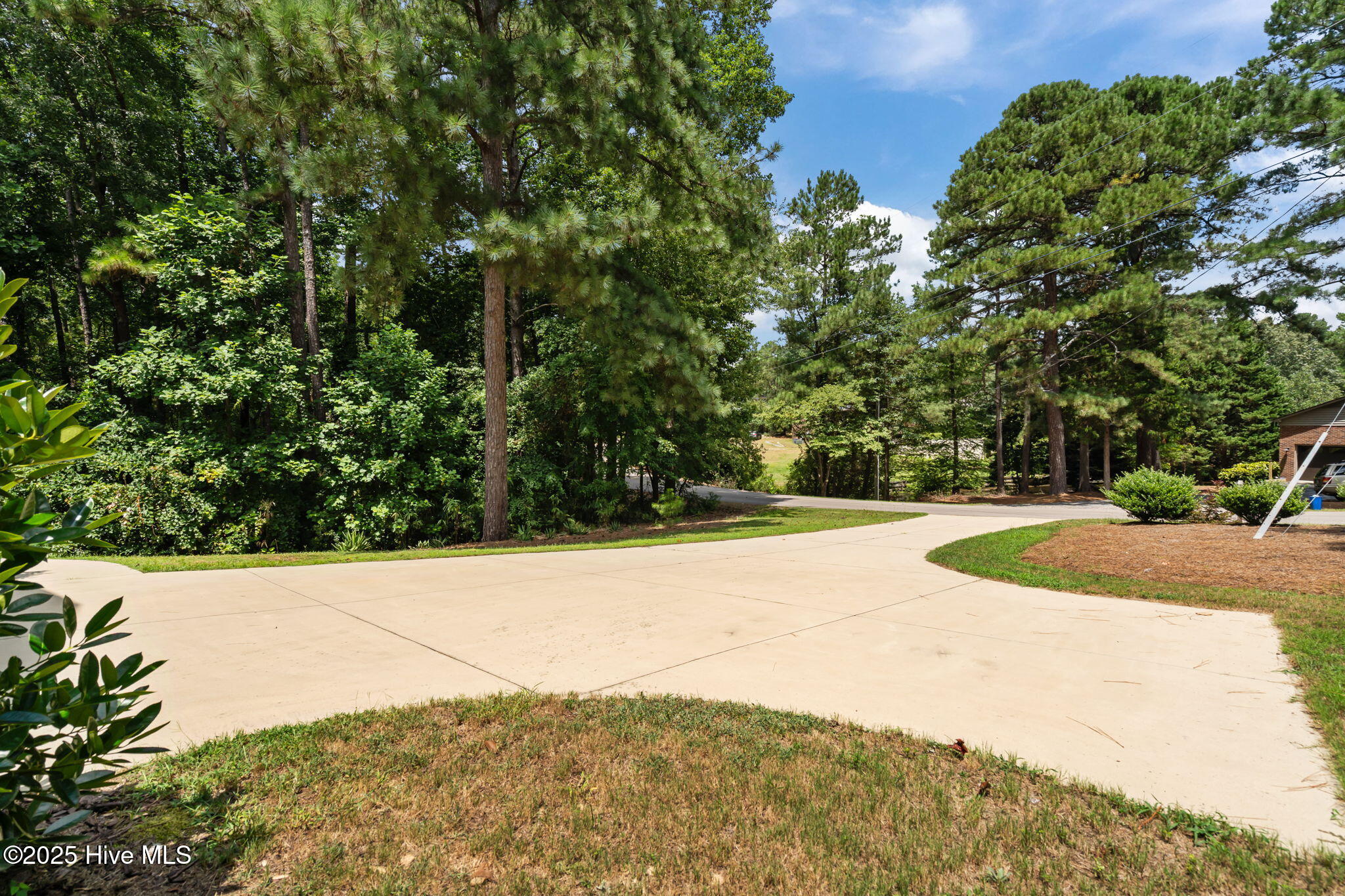 27 Pine Lake Drive