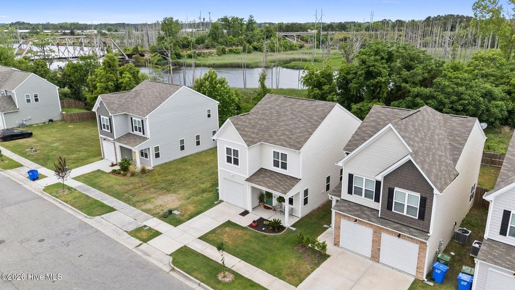 Photo of 1405 Creekfront Drive, Wilmington, NC 28401 (MLS # 100571589)