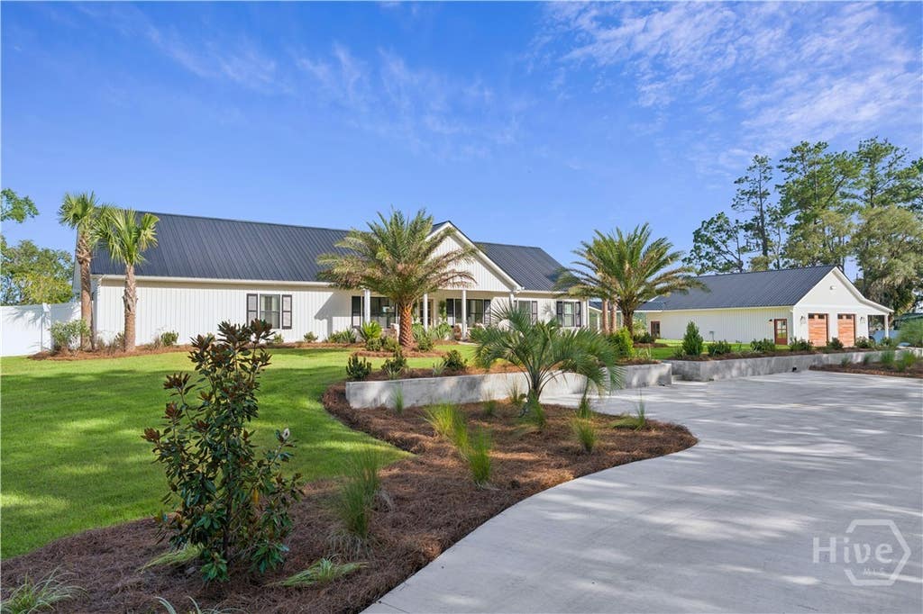 Photo of 5370 Shellman Bluff Road NE, Townsend, GA 31331 (MLS # SA362911)