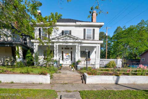 Photo for 302 Villa Street
