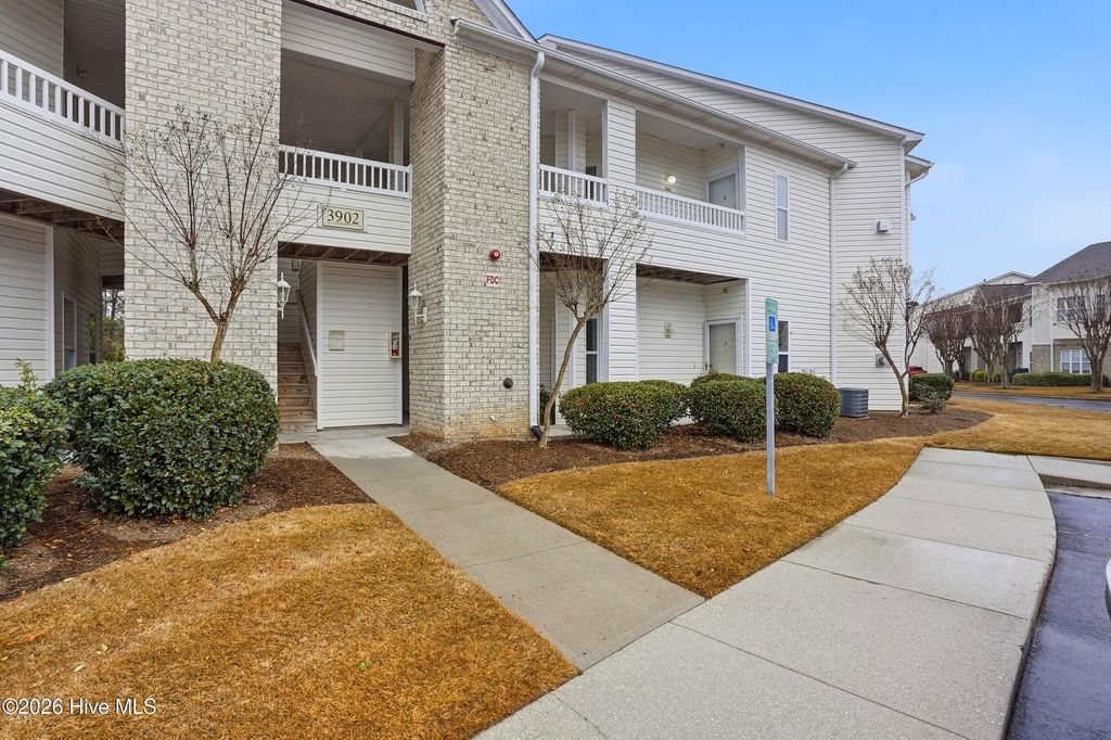 Photo of 3902 Botsford Court #Unit 204, Wilmington, NC 28412 (MLS # 100554334)