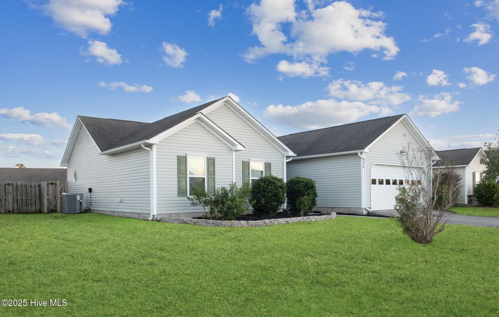 Photo of 236 Red Carnation Drive, Holly Ridge, NC 28445 (MLS # 100541598)