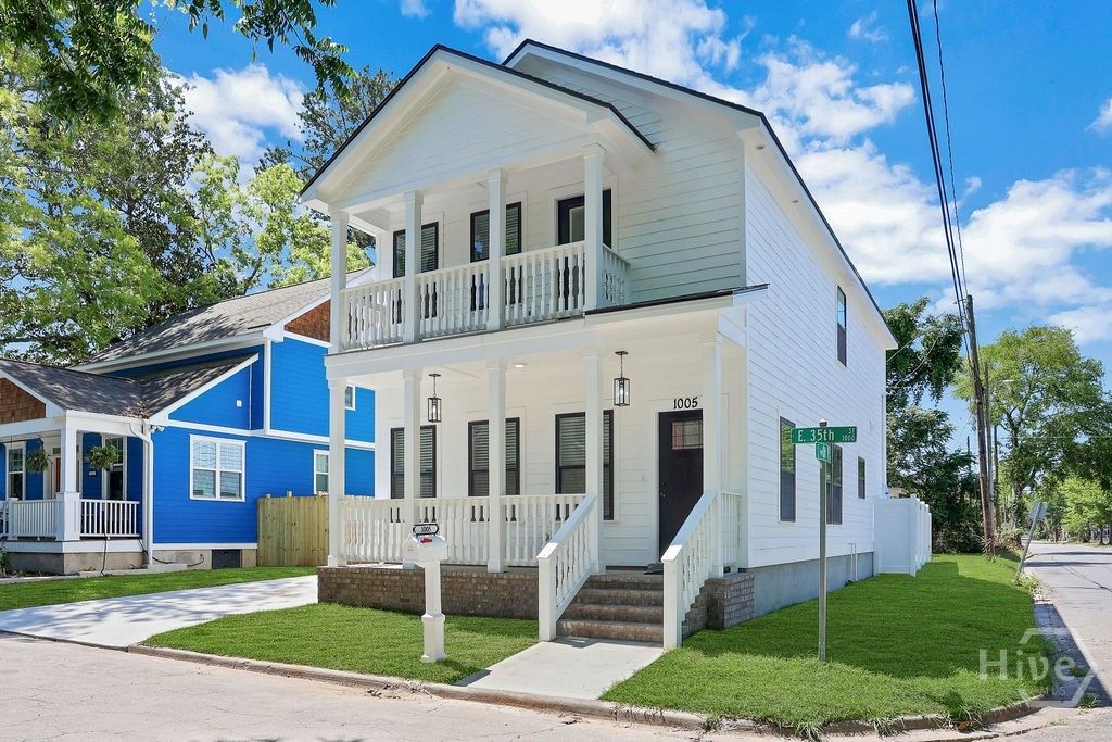 Photo of 1005 E 35th Street, Savannah, GA 31401 (MLS # SA355363)