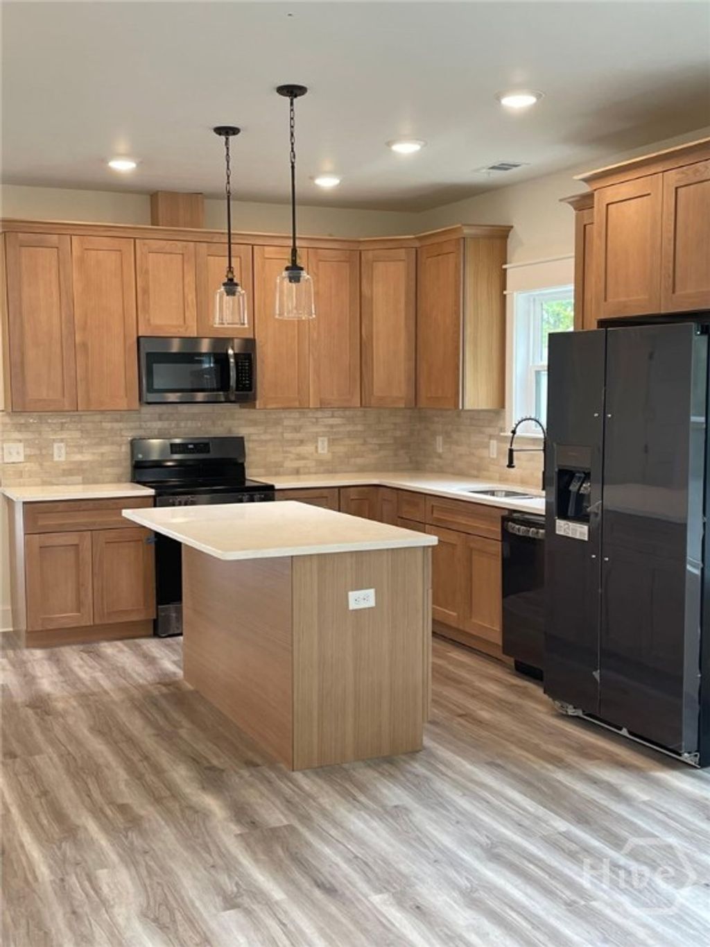Photo of 1005 E 35th Street, Savannah, GA 31401 (MLS # SA355363)