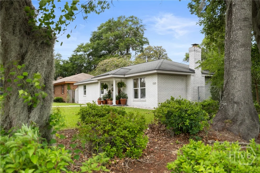 1520 E 49th Street
