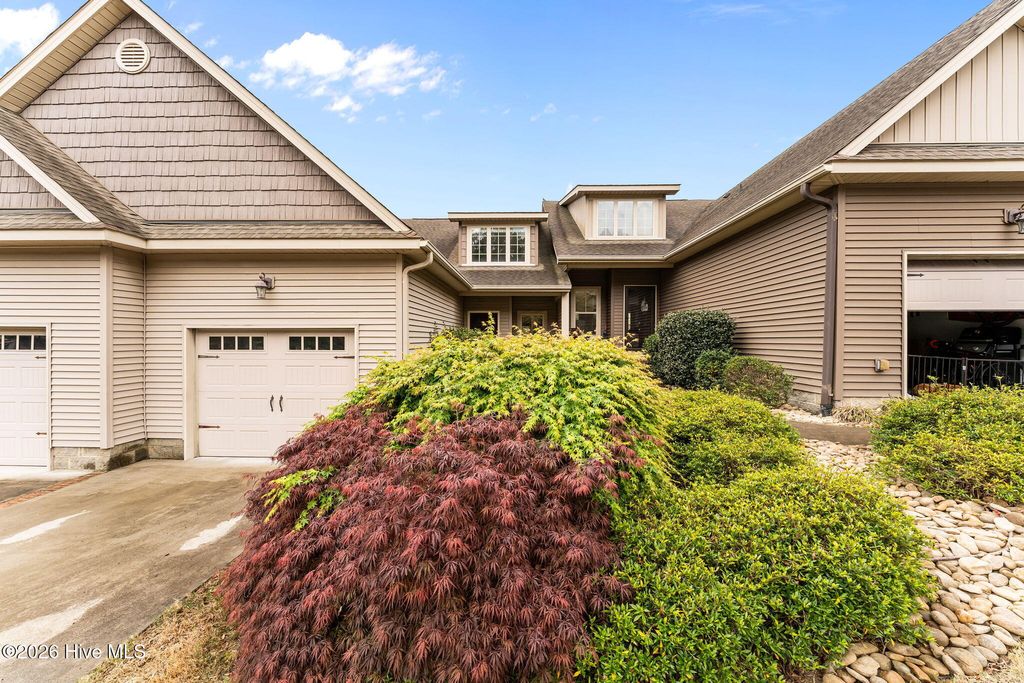 Photo of 41 Cypress Circle, Southern Pines, NC 28387 (MLS # 100565572)