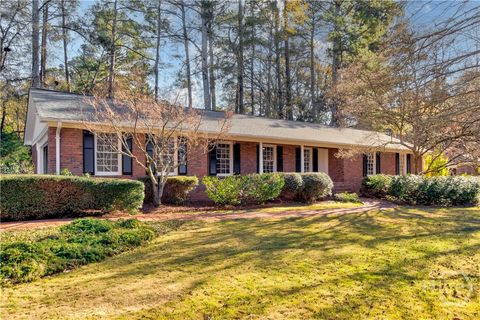 Photo of 188 Dunwoody Drive, Athens, GA 30605 (MLS # CL345559)