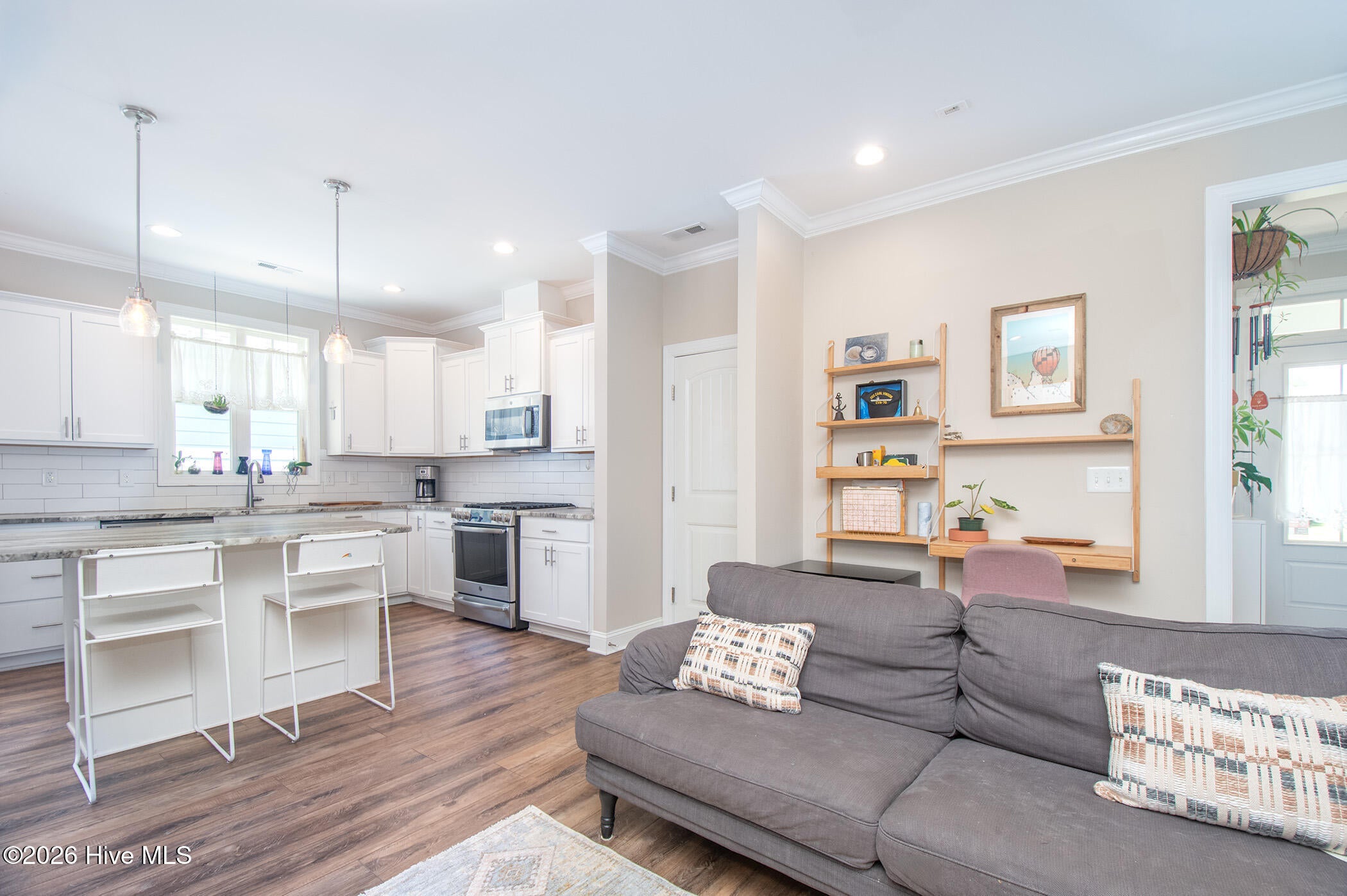 111 Finch Loop